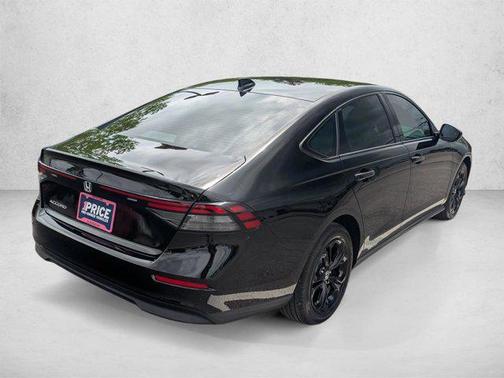 Crystal Black Pearl 2025 Honda Accord SE