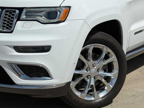 2020 Jeep Grand Cherokee Summit