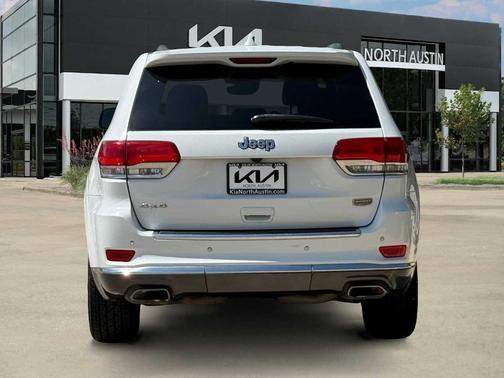 2020 Jeep Grand Cherokee Summit