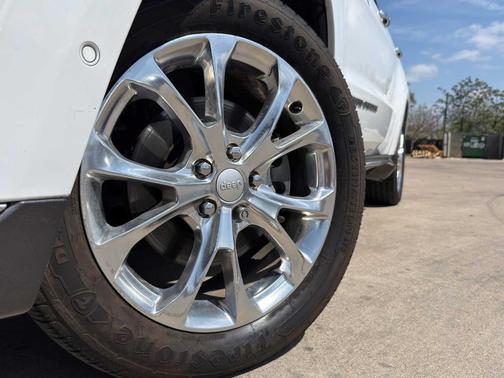 2020 Jeep Grand Cherokee Summit