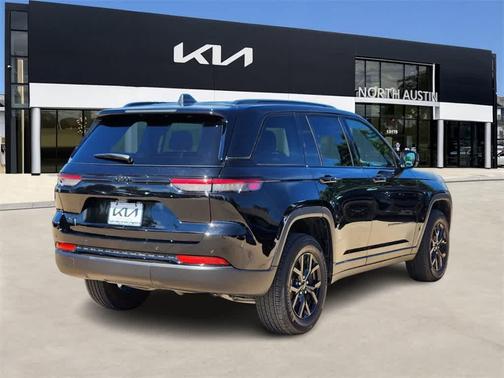 2024 Jeep Grand Cherokee Laredo