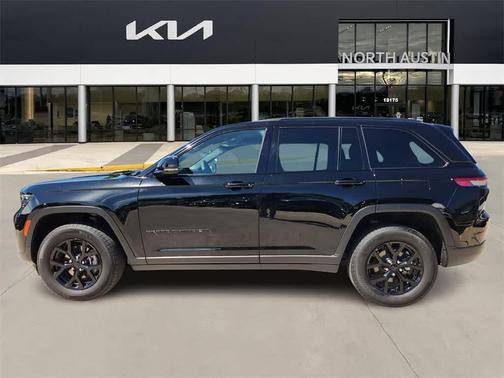 2024 Jeep Grand Cherokee Laredo