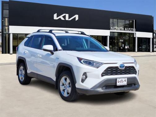 2020 Toyota RAV4 Hybrid XLE