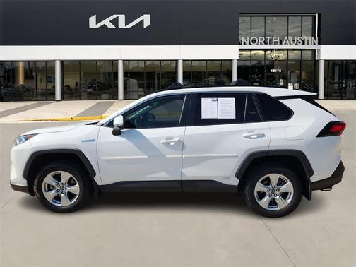 2020 Toyota RAV4 Hybrid XLE
