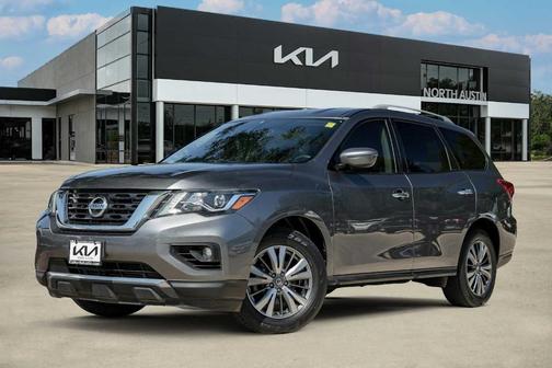 2019 Nissan Pathfinder SV