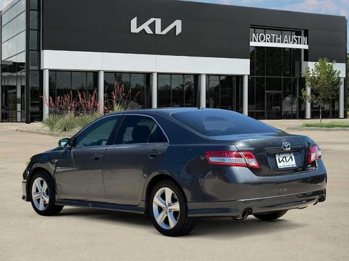 Magnetic Gray Metallic 2010 Toyota Camry SE