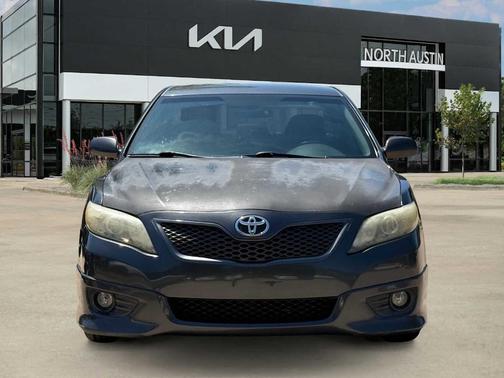 Magnetic Gray Metallic 2010 Toyota Camry SE