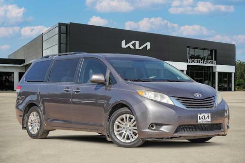 2013 Toyota Sienna XLE
