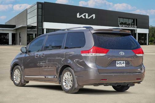 2013 Toyota Sienna XLE