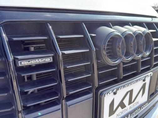 2022 Audi Q3 45 S line Premium