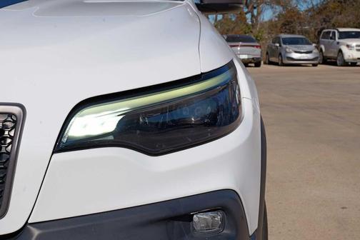 2020 Jeep Cherokee Trailhawk