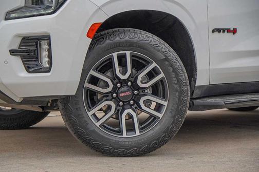 2024 GMC Yukon AT4