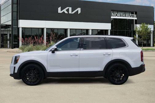 Glacial White Pearl 2022 Kia Telluride SX