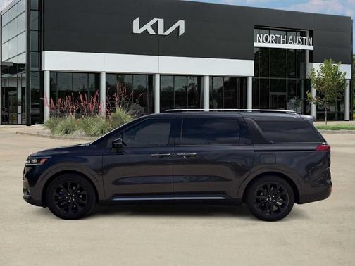 Metal 2024 Kia Carnival SX Prestige