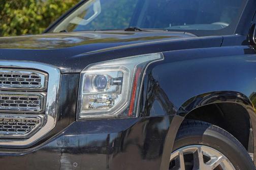 2016 GMC Yukon SLE
