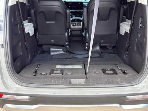 Ceramic Silver 2022 Kia Carnival SX Prestige