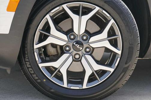 Snow White Pearl 2022 Kia Seltos EX
