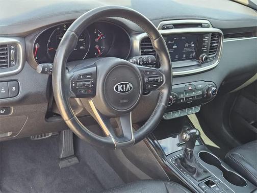 2018 Kia Sorento EX