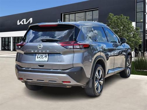 2022 Nissan Rogue SL