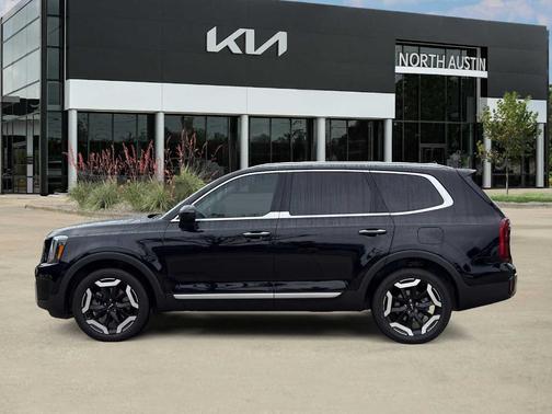 Ebony Black 2024 Kia Telluride S