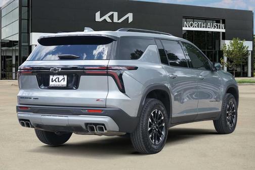 Sterling Gray Metallic 2024 Chevrolet Traverse Z71