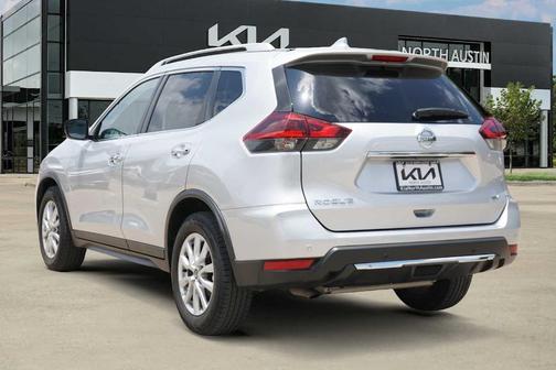 Brilliant Silver Metallic 2019 Nissan Rogue SV