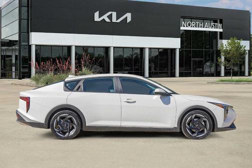 2025 Kia K4 EX