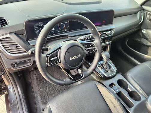 2025 Kia Seltos SX