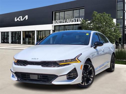 2022 Kia K5 GT-Line