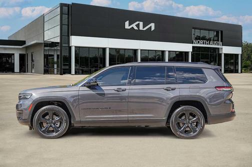 2022 Jeep Grand Cherokee L Laredo