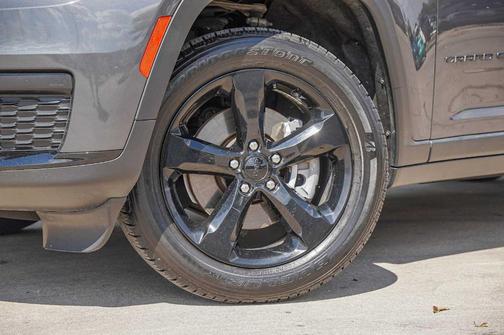 2022 Jeep Grand Cherokee L Laredo