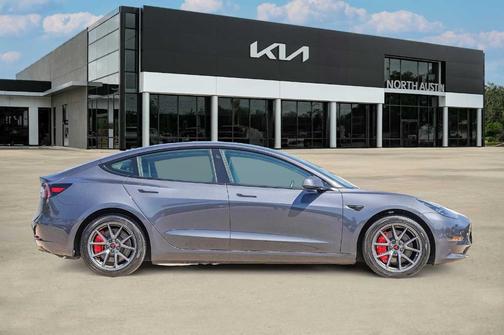 2023 Tesla Model 3 Base