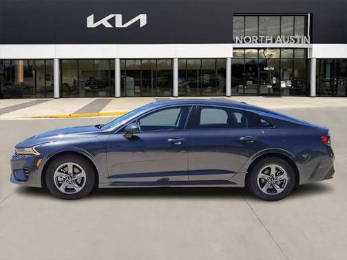 2022 Kia K5 LXS