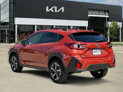 Sun Blaze Pearl 2024 Subaru Crosstrek Premium