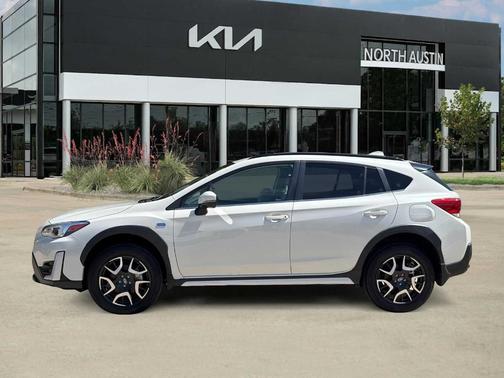 Sun Blaze Pearl 2024 Subaru Crosstrek Premium