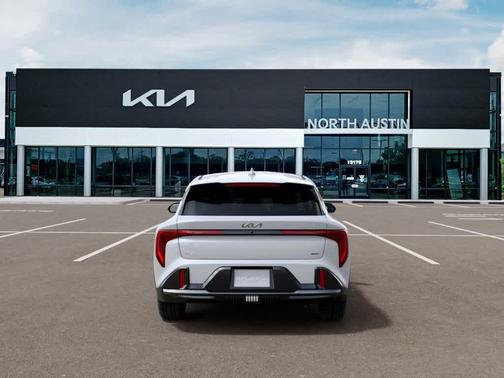 Snow White Pearl 2026 Kia K4 GT-LINE