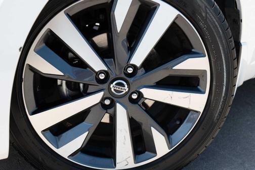 2020 Nissan Versa 1.6 SR