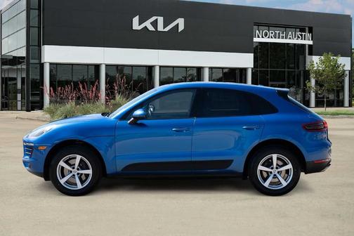 2017 Porsche Macan Base