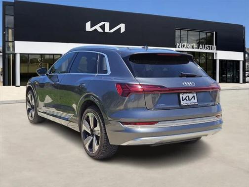 2019 Audi e-tron Prestige
