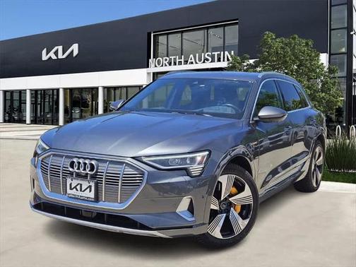 2019 Audi e-tron Prestige