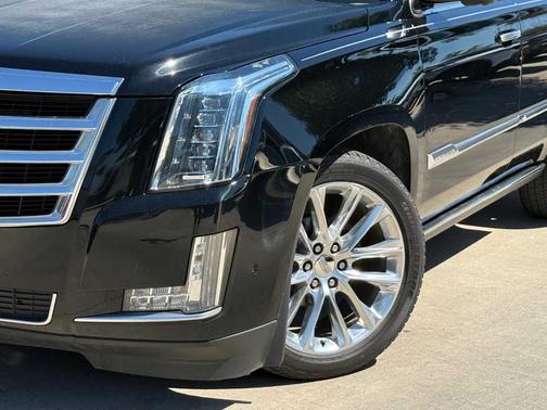 2017 Cadillac Escalade Premium Luxury