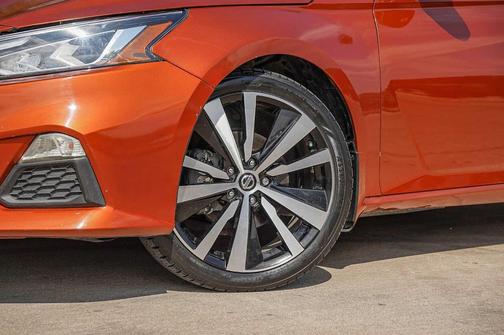 2020 Nissan Altima 2.5 SR
