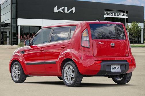2011 Kia Soul +