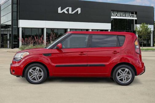 2011 Kia Soul +