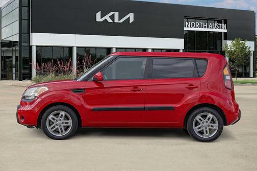 2011 Kia Soul +