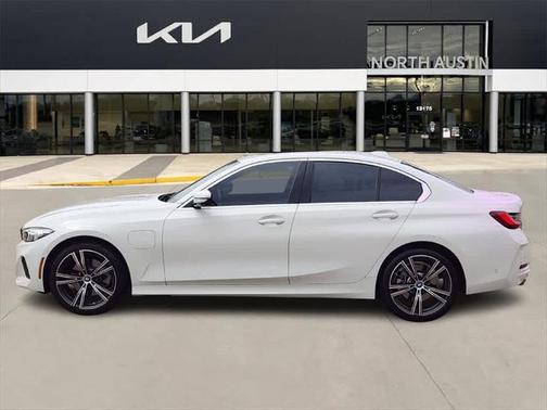 2024 BMW 330e 330e