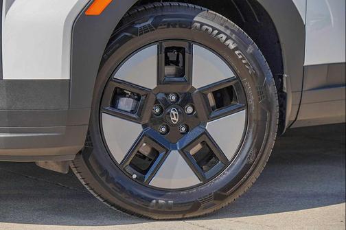 2025 Hyundai SANTA FE HEV SEL