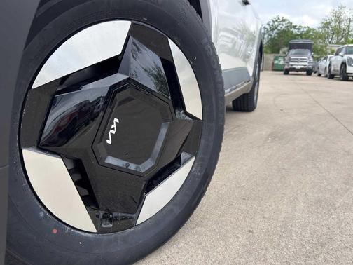 2024 Kia EV9 Light Long Range