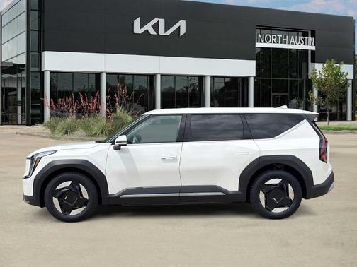 2024 Kia EV9 Light Long Range