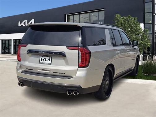 2023 GMC Yukon XL Denali Ultimate